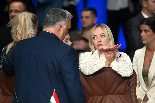 (I premier ungherese e italiana. Foto Ansa)