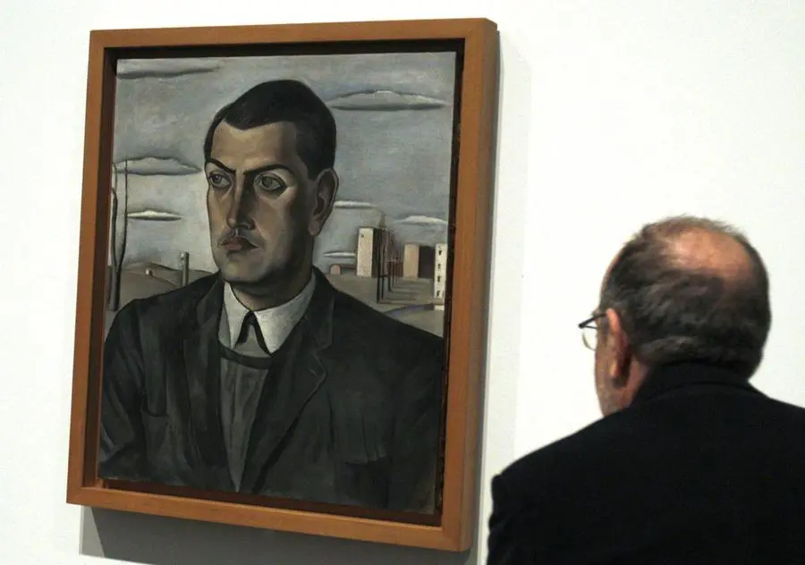 \\\"Ritratto di Luis Buñuel\\\" (1924) dell'artista spagnolo Salvador Dalí, in esposizione al Reina Sofia di Madrid