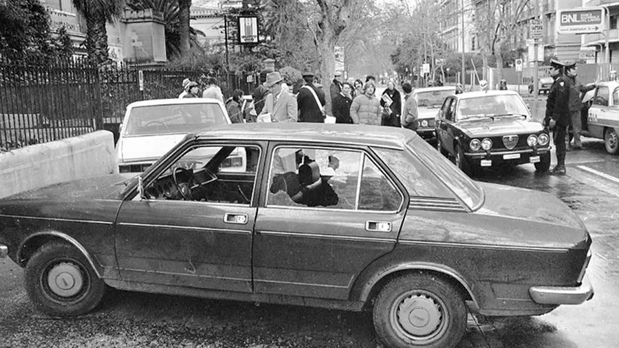 «Piersanti Mattarella ucciso dalle Br». Quello di Valditara non è un lapsus qualunque