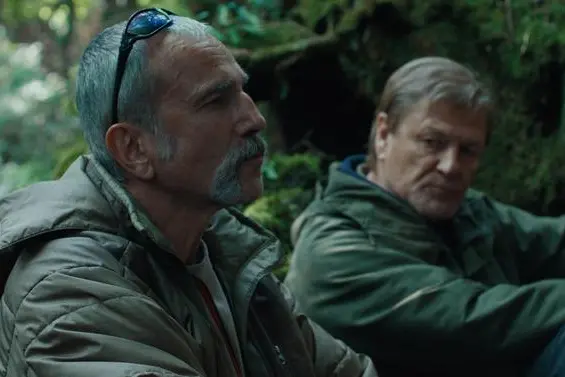 Daniel Day-Lewis e Sean Bean in una scena di Anemone Courtesy of Focus Features / © 2025 FOCUS FEATURES LLC.