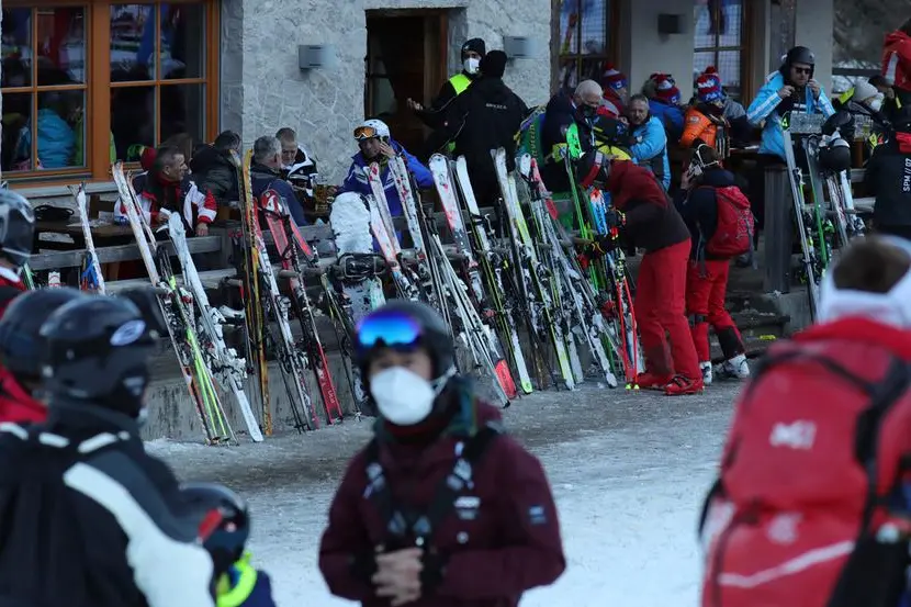 Audi FIS Ski World Cup Women Giant Slalom at Kronplatz, Italy on January 25, 2022. Last ladies Alpine Skiing Ladies GS before the Beijing 2022 Winter Olympic Games. Skiers with masks under Covid-19 outbreak (Photo by Pierre Teyssot/ESPA-Images)(Credit Image: © ESPA Photo Agency/CSM via ZUMA Wire) (Cal Sport Media via AP Images)