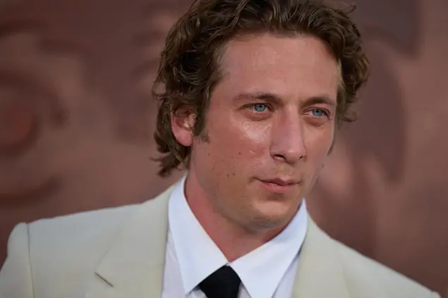 Jeremy Allen White