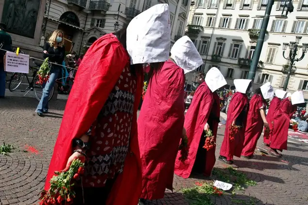 17/04/2021 Torino, manifestazione per la libertà di 'aborto a sostegno della legge 194