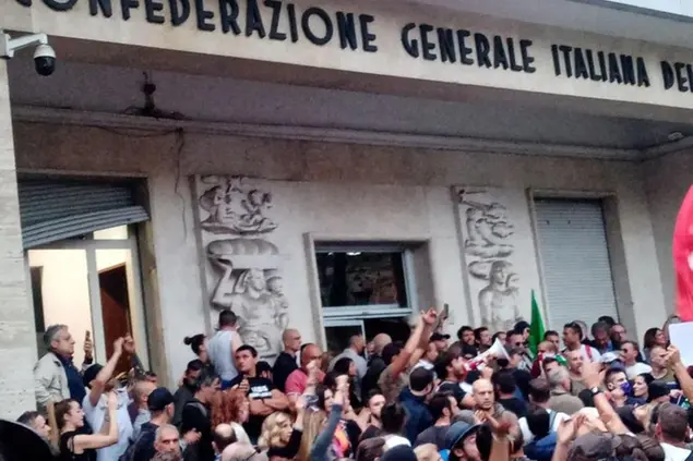 L'assalto alla Cgil a Roma del 9 ottobre 2021