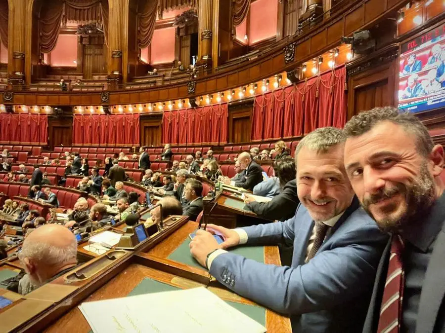 Spari Alla Festa Di Capodanno Con Delmastro, L’arma Di Un Deputato Fdi ...