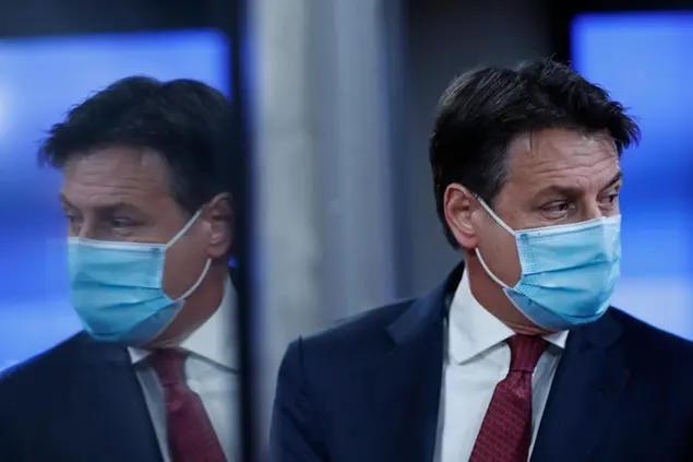 Il premier Giuseppe Conte (AP Photo/ Francisco Seco, Pool)