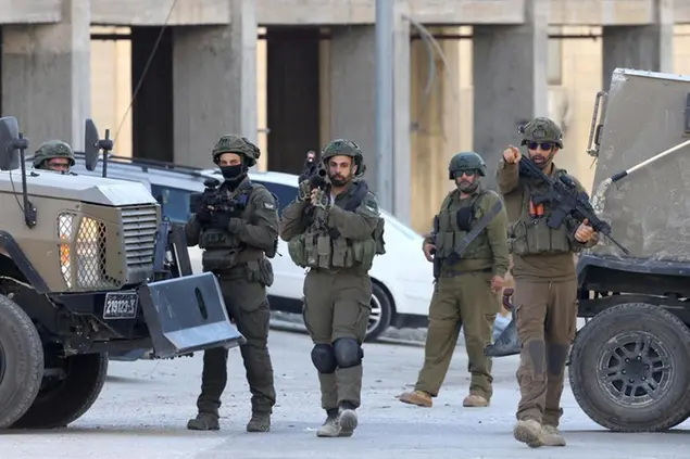 Soldati dell'Idf nell'operazione militare in Cisgiordania