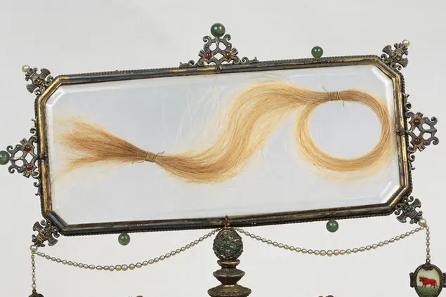 Teca con i capelli di Lucrezia Borgia. Courtesy Pinacoteca Ambrosiana, Milano\\u00A0(De Agostini Picture Library VB002727)