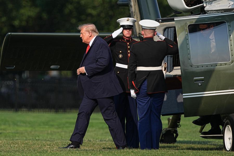 Trump legittima la mattanza dell’Ice: «Non saremo mai deboli con i migranti»