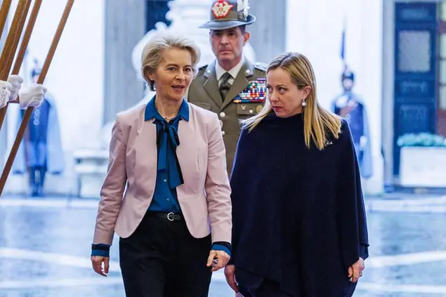 Foto Roberto Monaldo / LaPresse 09-01-2023 Roma Politica Palazzo Chigi - Il Presidente del Consiglio Giorgia Meloni incontra la Presidente della Commissione Europea Ursula von der Leyen Nella foto Ursula von der Leyen, Giorgia Meloni 09-01-2023 Rome (Italy) Politics Chigi palace - Prime Minister Giorgia Meloni meets the President of the European Commission Ursula von der Leyen In the pic Ursula von der Leyen, Giorgia Meloni