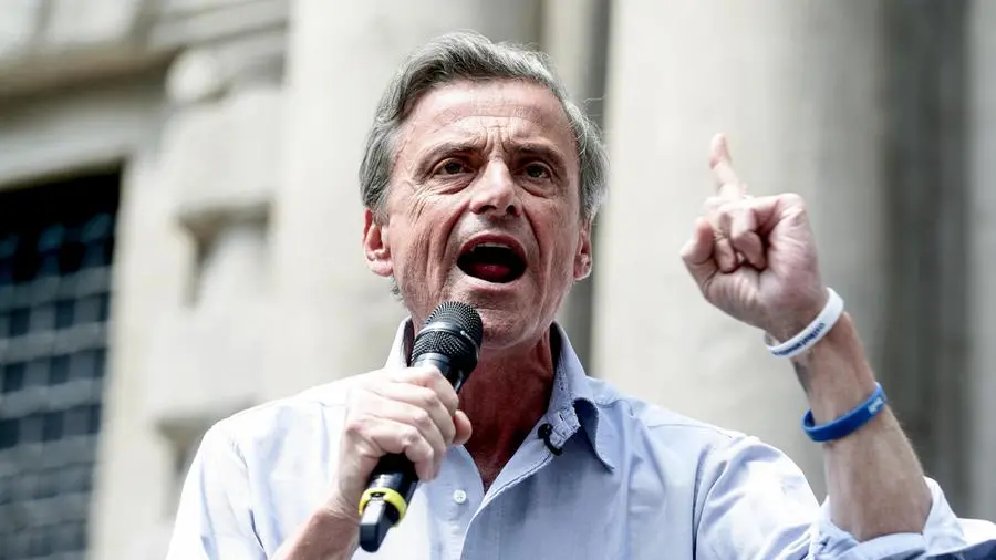 Centrismo Estremo: Come la Legge Elettorale Influisce sul Potere