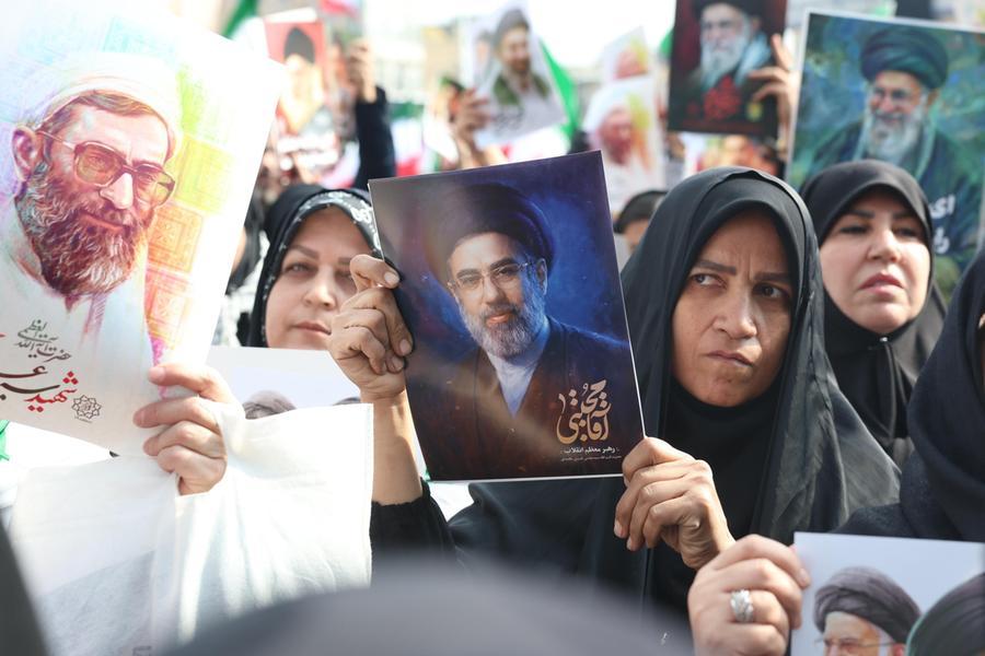 Medio oriente, il Wall Street Journal: «Trump è pronto a uccidere il nuovo leader iraniano»