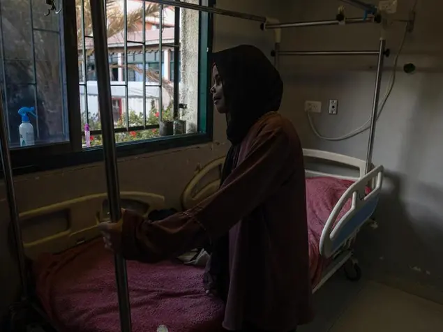 Katz: «L’Idf distruggerà i militanti di Hamas senza esitazioni». Hamas restituirà il corpo di un altro ostaggio