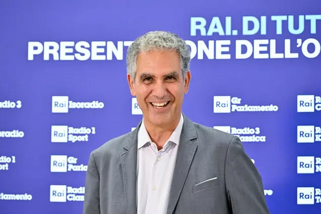 Marcello Foa è già astato presidente della Rai e poi ha condotto per due anni Giù la maschera