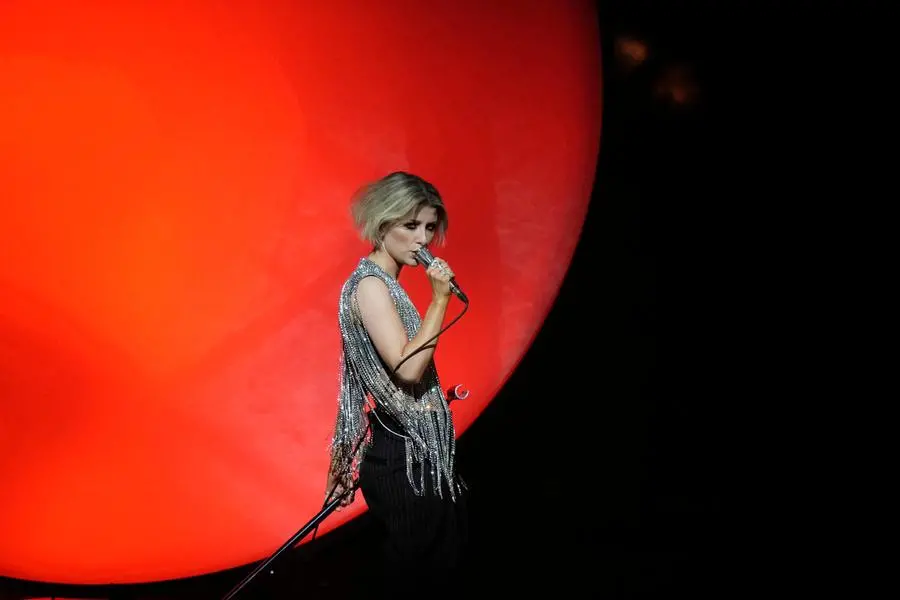 Cornelia Jakobs canta Hold Me Closer\\u00A0(foto AP)