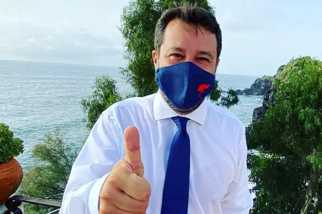 Il leader della Lega Matteo Salvini\\u00A0a Catania in attesa della decisione del Giudice dell'udienza preliminare