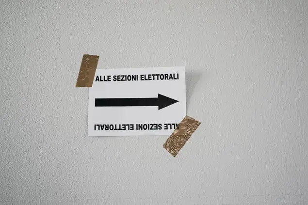 12 Febbraio 2023 Milano, Italia Seggi elettorali elezioni lombarde Regionali 2023 Ermes Beltrami/LaPresse