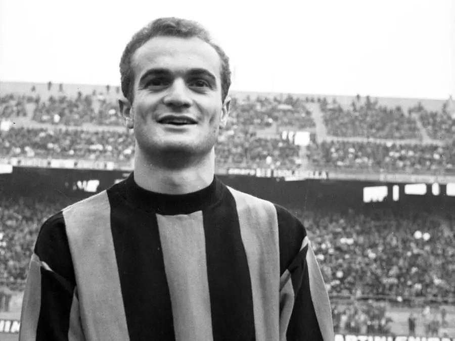 Addio a Sandro Mazzola, «Da un giovane nerazzurro a simbolo eterno dell’Inter»