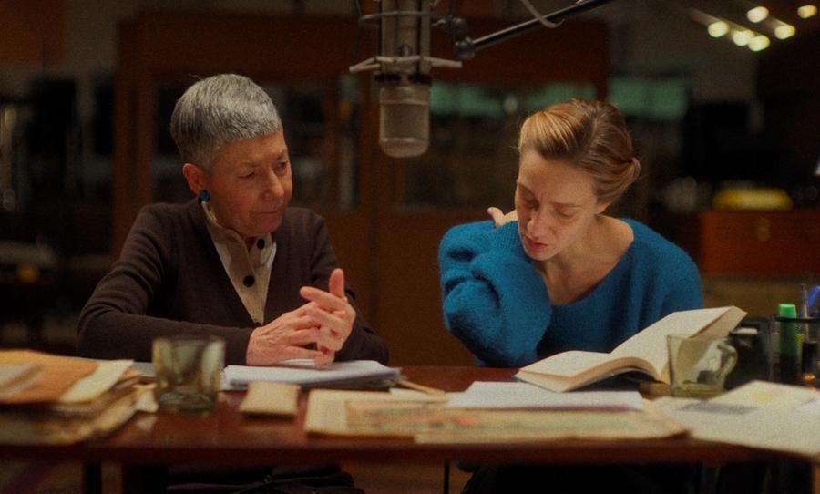 Una donna dimenticata, un film che riscrive la sua storia, arte e potere