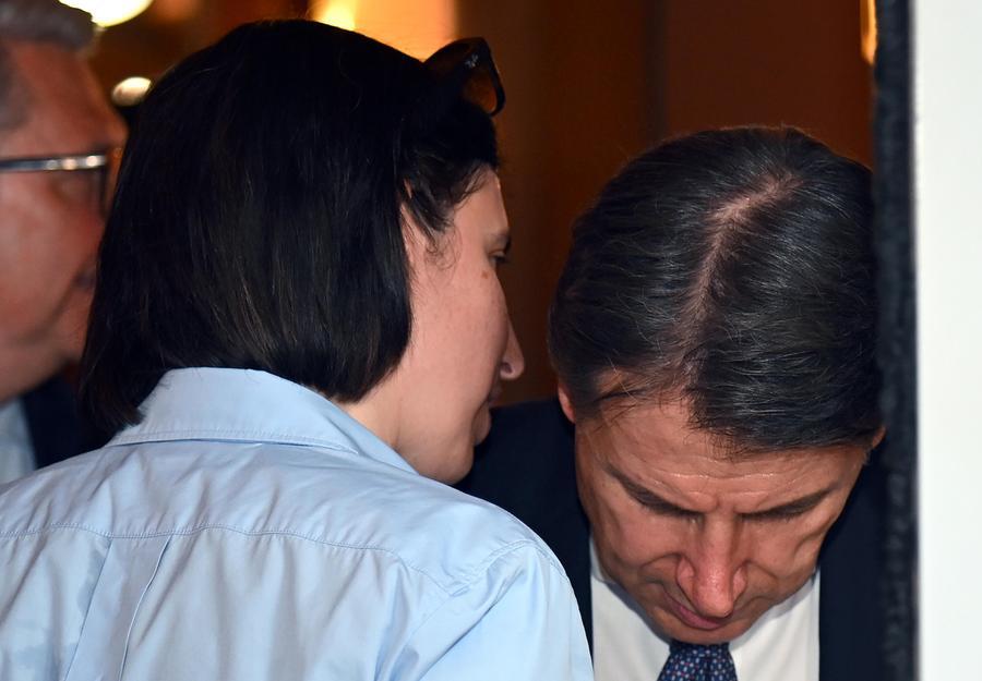 Conte-Schlein, i ricatti sono inaccettabili: chi li fa esce dall’alleanza