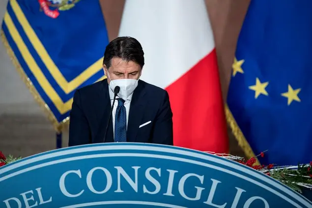 Giuseppe Conte, il presidente del consiglio, alla conferenza stampa di fine anno (Foto LaPresse)