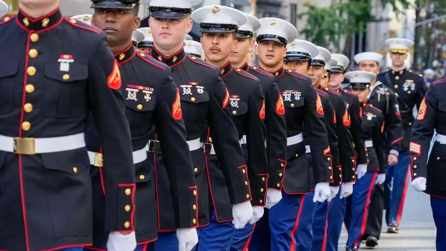 Il Pentagono Riforma le Politiche sui Militari Transgender: Mille Soldati Rischiano l'Espulsione