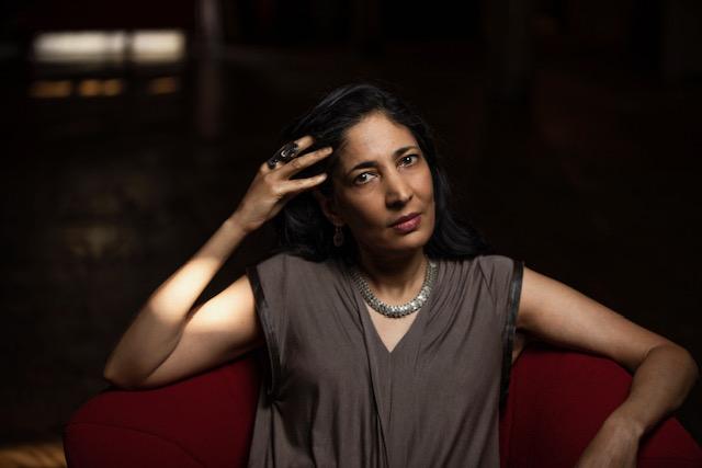 La scrittrice Kiran Desai: «Volevo scrivere della solitudine, nel mondo globalizzato»