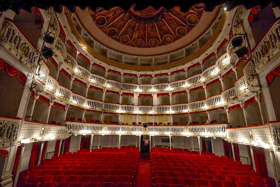 Sannazaro, una profezia e un augurio: i teatri alla fine ritornano