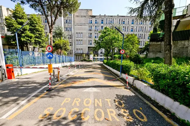 L'ingresso del pronto soccorso dell'ospedale San Giovanni Bosco di Napoli