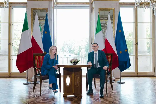 (Premier italiana e polacco insieme a Varsavia il 5 luglio 2023. Foto Gov.PL)