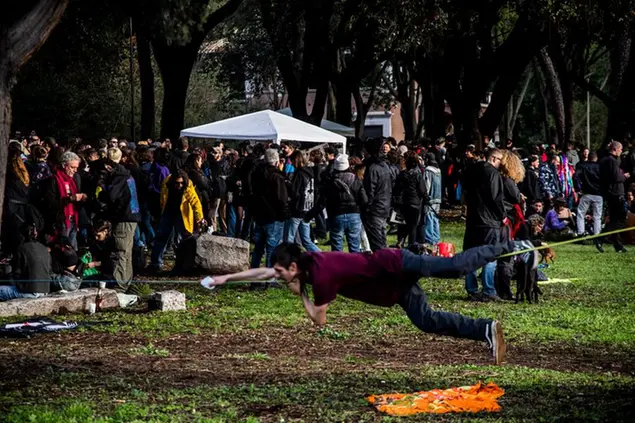 17/12/2022 Roma, Rave party illegale a via delle Terme di Caracalla per protestare contro l'articolo 633 bis