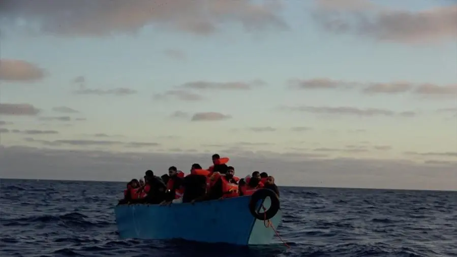 Una nave umanitaria si prepara a ripartire nel Mediterraneo per salvare vite in pericolo