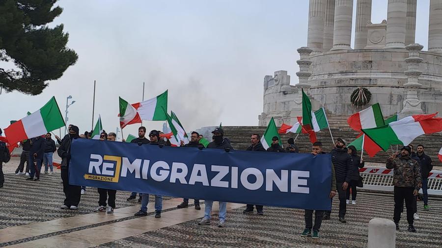 «Remigrazione e riconquista», la Camera apre le porte all’estrema destra identitaria, neofascista e xenofoba