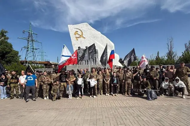 Foto dal profilo VK del battaglione Española