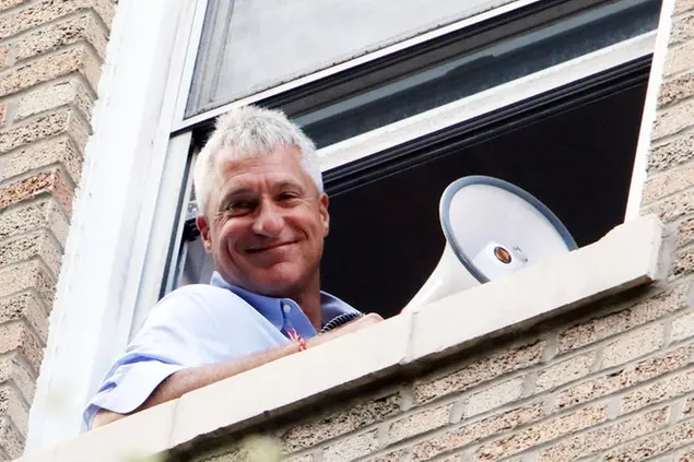 NEW YORK, NY- AUGUST 6: Steven Donziger seen outside his apartment window at Rally for lawyer Steven Donziger in front of his building in New York City on August 06, 2021. Credit: RW/MediaPunch /IPX