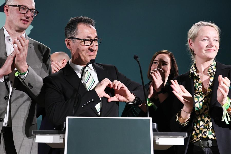 La linea erratica del debole Merz alle regionali è un buio presagio