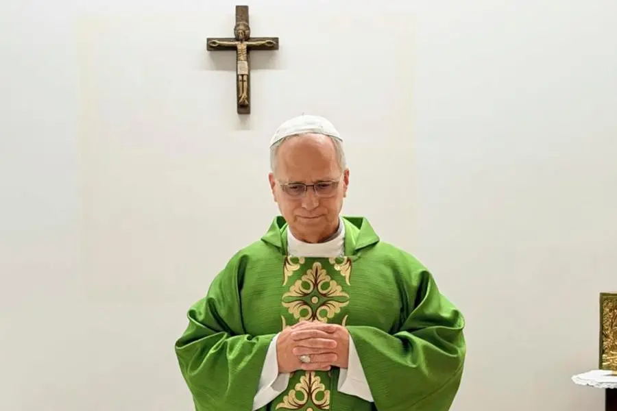 Tra sorpresa e preoccupazione, il mondo davanti al papa malato