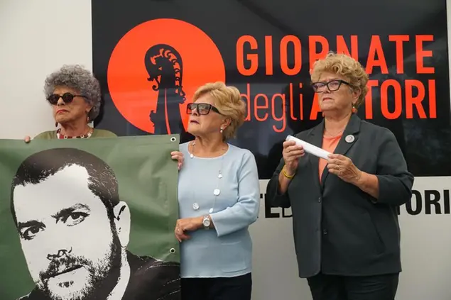 Armanda Colusso, madre di Alberto Trentini, durante un incontro organizzato da Articolo 21