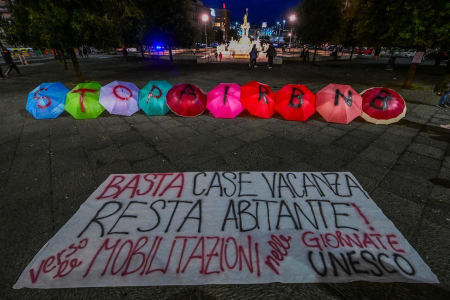 Limiti agli affitti brevi, l’Ue presenta il conto e le lobby insorgono