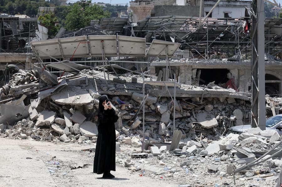 Distesa di macerie nel Sud del Libano, con raid israeliani e occupazione