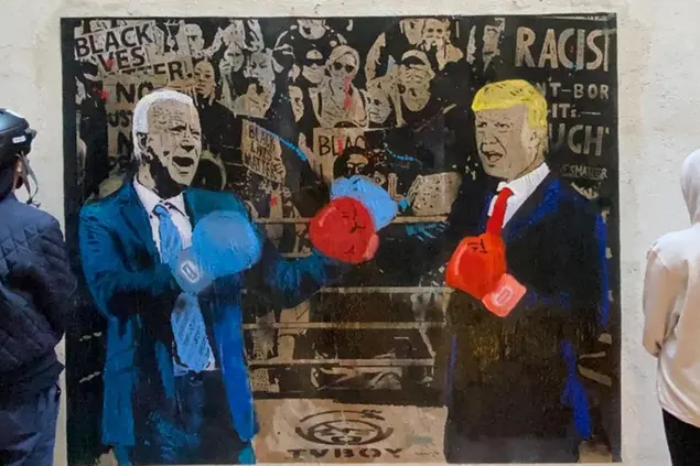 Il graffito di TvBoy in occasione delle elezioni americane