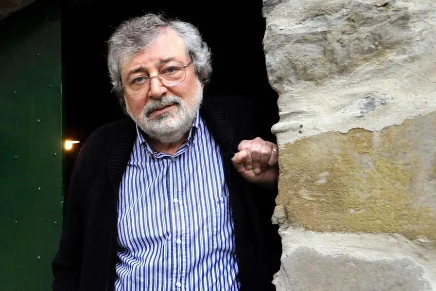 morto-a-86-anni-francesco-guccini