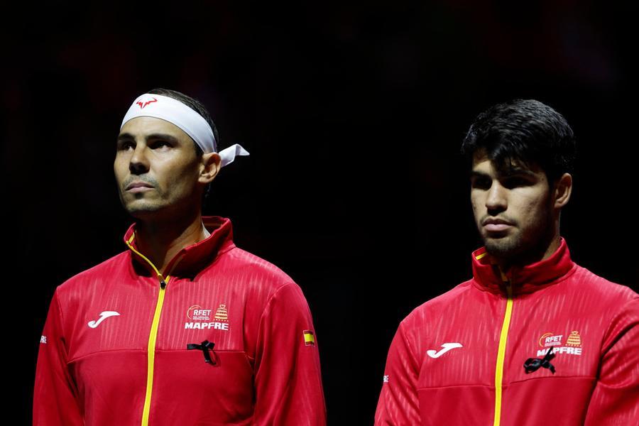 Carlos Alcaraz e Rafa Nadal in un momento di riflessione su un futuro collaborativo nel tennis