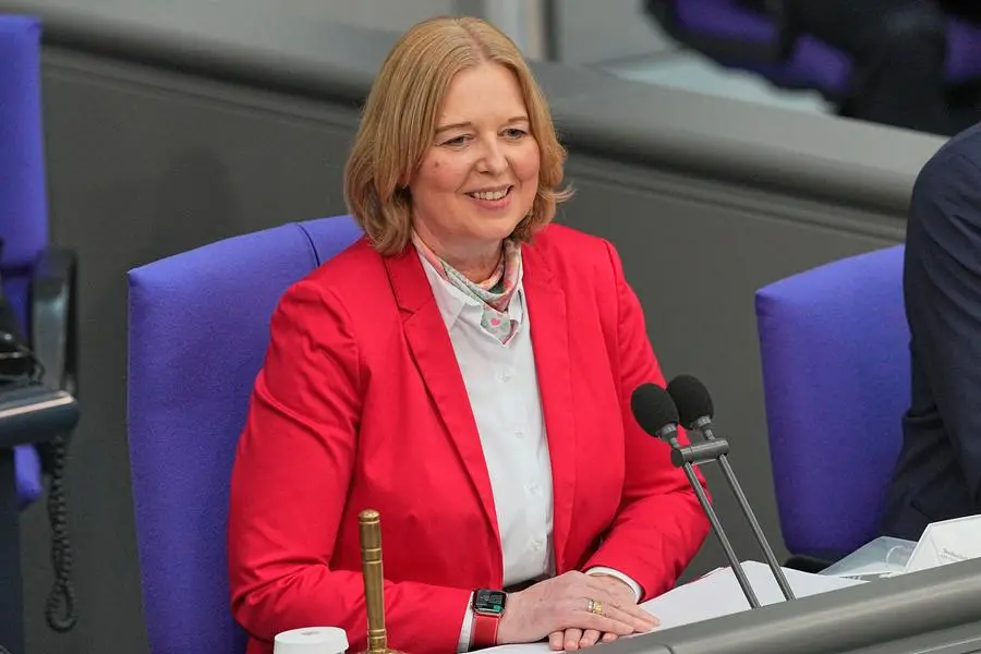 Bas (Spd) Diventa La Terza Donna A Presiedere Il Bundestag