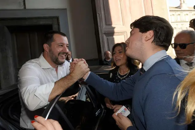 Matteo Salvini il 15 novembre 2018 incontra Arturo Puoti a Napoli: il ragazzo di 18 anni era stato accoltellato in centro da una\\u00A0baby gang