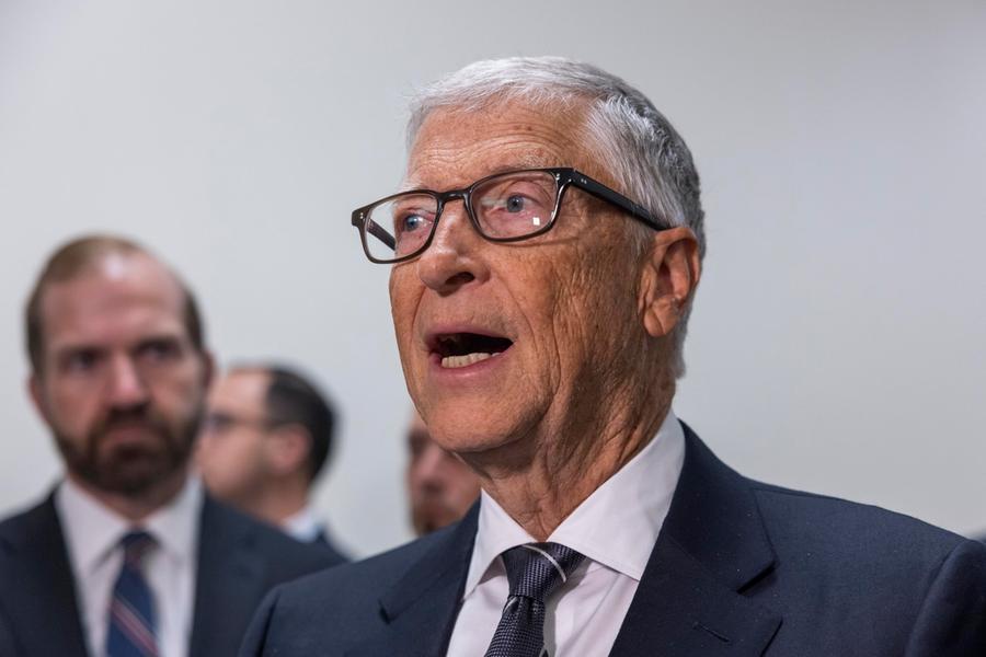 L’Ia che ruba il lavoro e che serve alla guerra. Anche Bill Gates è preoccupato, alla buonora