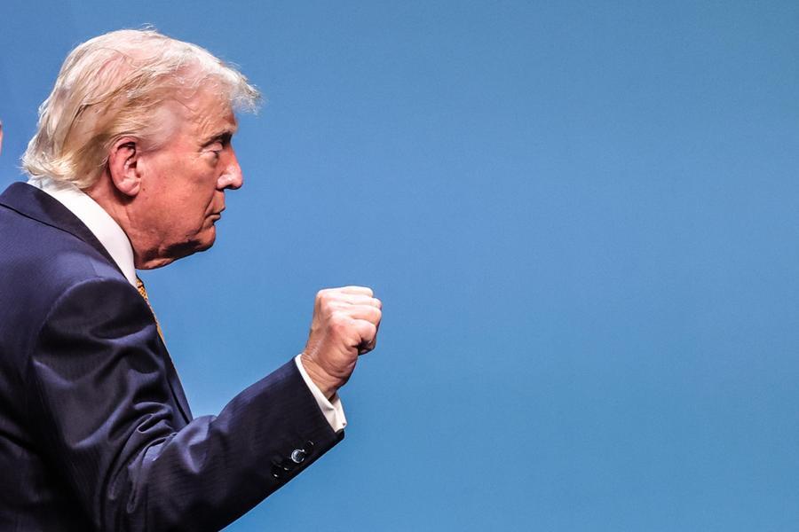 La guerra di Hormuz. Trump: «Lo Stretto è mio e ci farò pure i soldi»