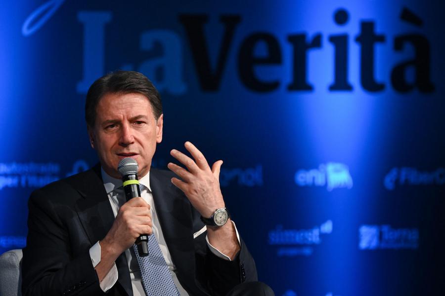 Giuseppe Conte si dimette dalla Commissione Covid