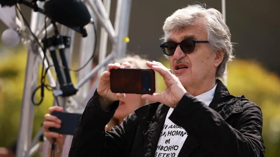 Wim Wenders Apologizes to Nastassja Kinski Over Unauthorized Nudity in Wrong Move