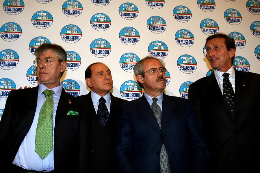 Palazzo Grazioli, conferenza stampa del centrodestra al termine del primo vertice post-elettorale nel 2008.\\u00A0Nella foto: Umberto Bossi, Silvio Berlusconi, Raffaele Lombardo e Gianfranco Fini\\u00A0(Marco Merlini / LaPresse)